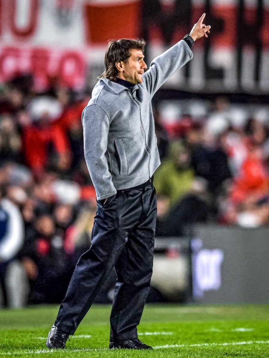 axel_gervasio's tweet photo. De no salir campeón River, se buscarían alternativas para reemplazar a Ponzio. https://t.co/4WK4T2tdIs