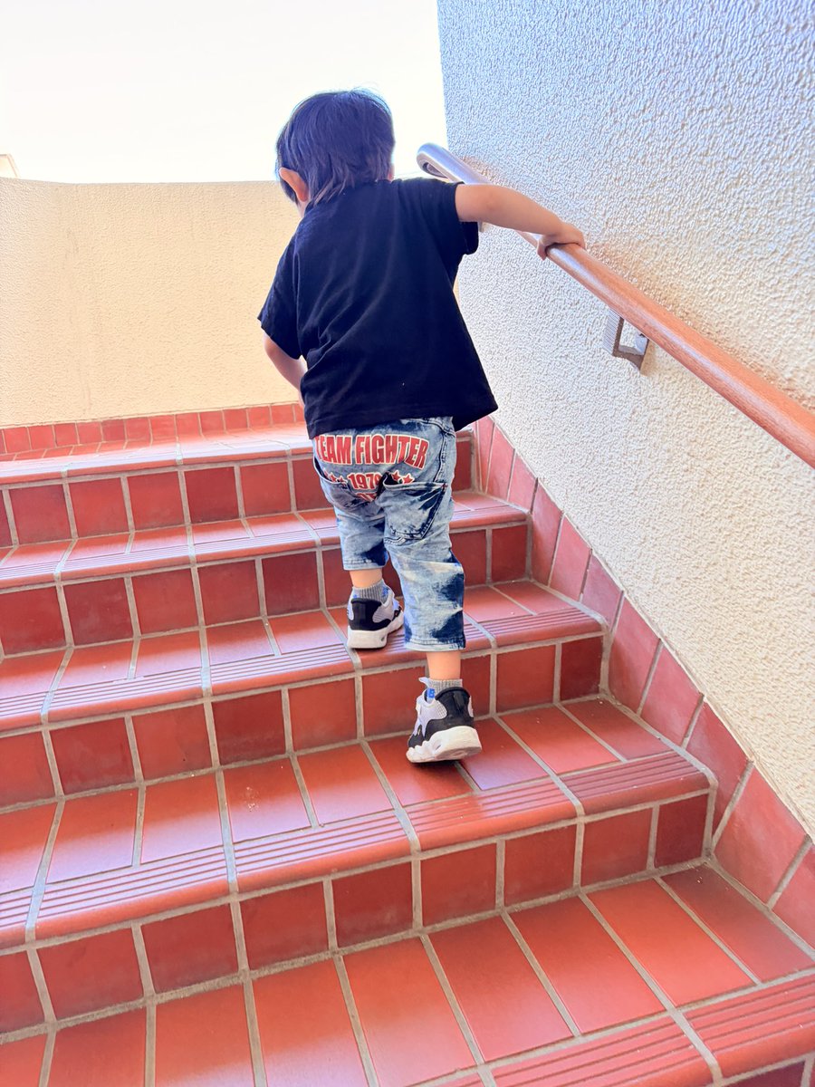 satomi_419_'s tweet photo. おはようございます☀
さて、今日は末っ子療育の日。
今年4月から月2回通ってて、最初は順調に活動出来てたのに、先月から思うようにいかないのか、気持ちの切り替えもなかなか出来ず、療育中はずっと泣き泣き🥲
今日はどうかな？
#療育 https://t.co/YUyuO7UhMZ