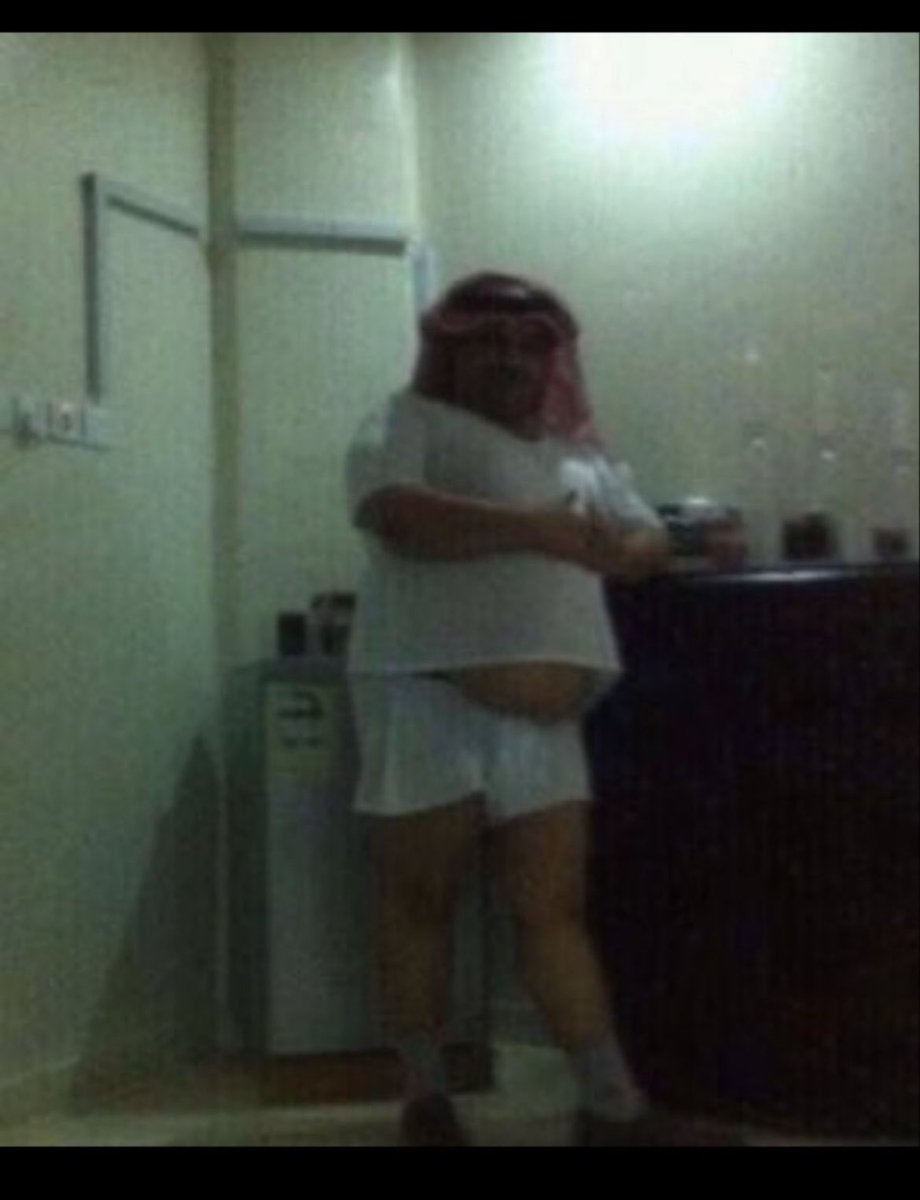 miqp7_'s tweet photo. @Qlmloj @Scorpion_Dubai شراب بول البعير انتو مجرد تعوسيون مجموعة من الارتيرين ونطفة الهنود والباكستن جمعهم رجل منحط وصنع منهم دويلة منحطة،ينتسبون الي عائلة ال سعود الانجاس ويعلمون انهم بلا تاريخ ولا ثقافة،تربيتو في بيئه قذره الاجداد قطاع طرق وابنائهم كذلك نفس المله ونفس القذاره @Qlmloj https://t.co/r7kjzeLZnA