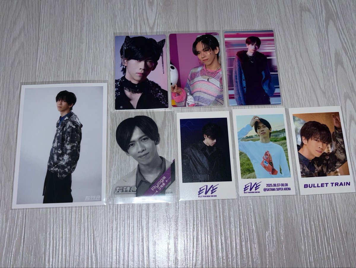 Mkxd3c's tweet photo. 超特急 グッズ 買取

【譲】カイ リョウガ タクヤ ユーキ

【求】買取  
生写真 ミニフォト 0.02/枚
トレカ 0.03/枚
タクヤ ブリスターキーホルダー 0.08

郵送でのお取引、PayPayでのお取引ですお気軽にお声掛けください✨ https://t.co/GqiyOnTLd3