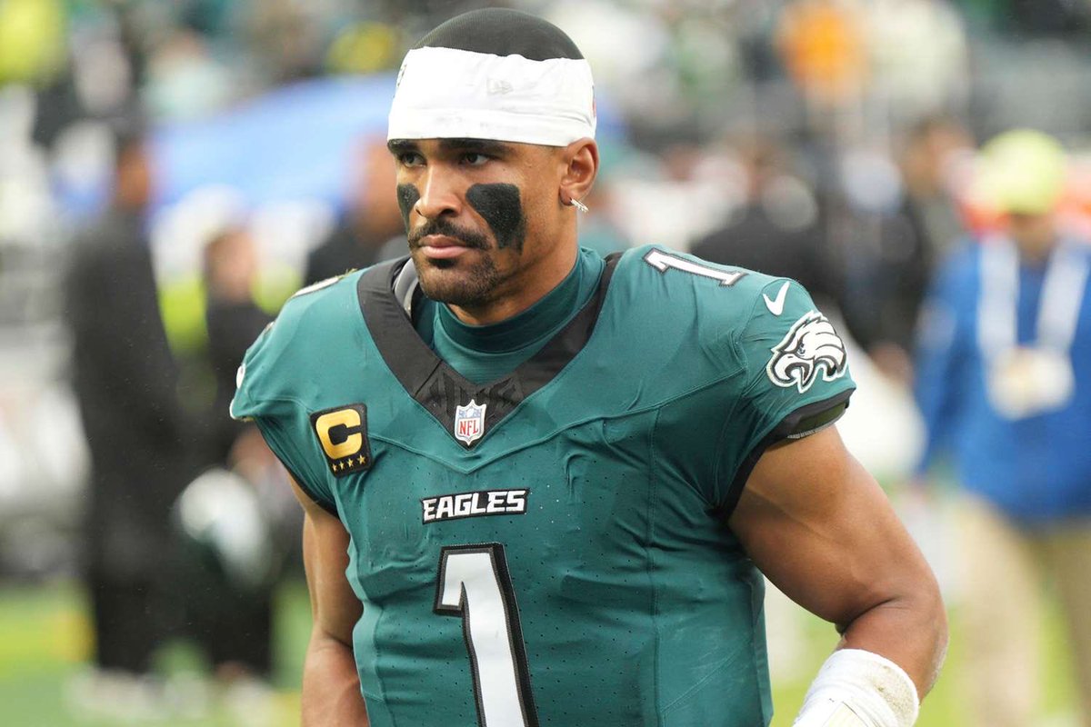RichJohnsonNFL's tweet photo. The #Eagles are fielding trade calls for QB Jalen Hurts.

Phone is not expected to ring, though. https://t.co/3VmP16uMBT