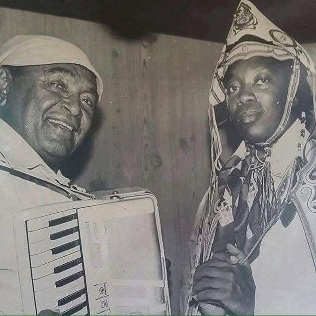 CFloydstock's tweet photo. Os esplêndidos, Luiz Gonzaga e Milton Nascimento, com seus típicos chapéus, aqui trocados...
Porque música é assunto para a vida toda.
#luizgonzaga #forro #miltonnascimento #bituca #mpb https://t.co/mVjRlEz49j