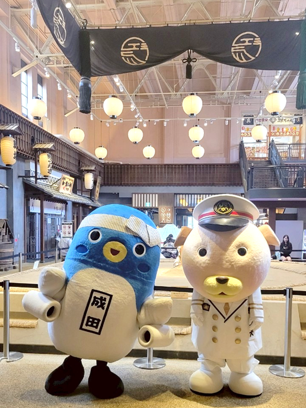 unarikun_narita's tweet photo. みんなおはよ～。今日は #鉄道の日 だよ。自転車といっしょに乗車できる夢のサイクルトレイン。その名も「B.B.BASE」。始発の両国駅では自分にあった自転車をレンタルすることができるよ♪うな。
https://t.co/wqhVksmuLj https://t.co/MGTAk78AGT