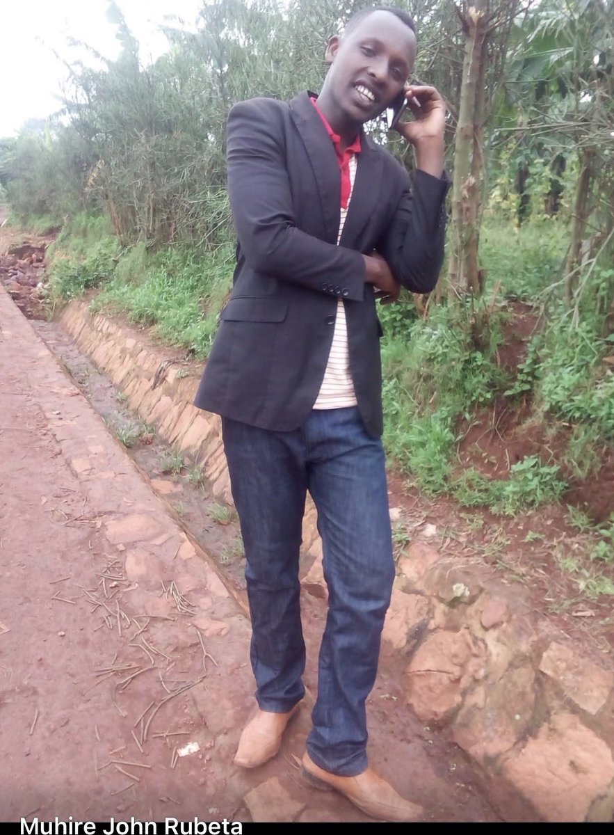 GISAROWASEBITU's tweet photo. MUNDEBERE IYI MAYIBOBO YIYITA @ZABURI NGO NIWE WIRIRWA ATUKA ABAYOBOZI @BIRWANAHO MAYIBOBO YAGIRAGA AMAVUNJA MUNKAMBI NONE AGEZE USA ATANGIYE GUTUKA @ABIRWANAHO #INJIJI https://t.co/1HvwVJh09N