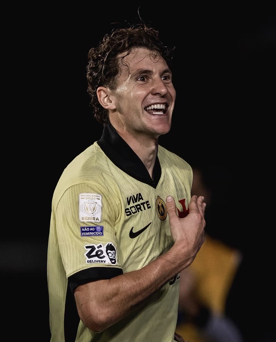 sonicvascaino's tweet photo. Colidio pelo Vasco:

8 jogos
3 gols
3 assistências https://t.co/YGmehrnj1C