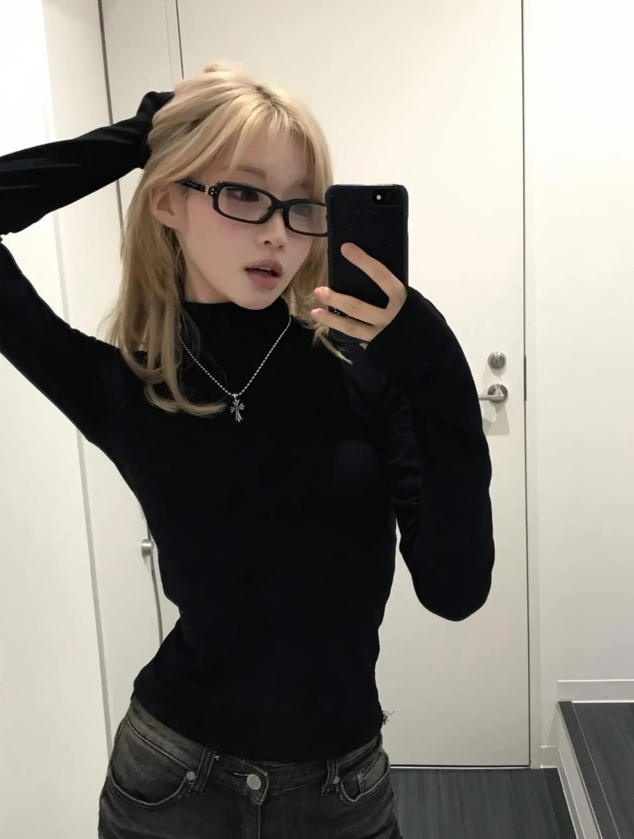PandauRorAcesa_'s tweet photo. Asa and her favorite pose ִֶָ🪽་༘

#ASA #ENAMIASA #아사 #アサ #BABYMONSTER https://t.co/f4cxGLc9Ce