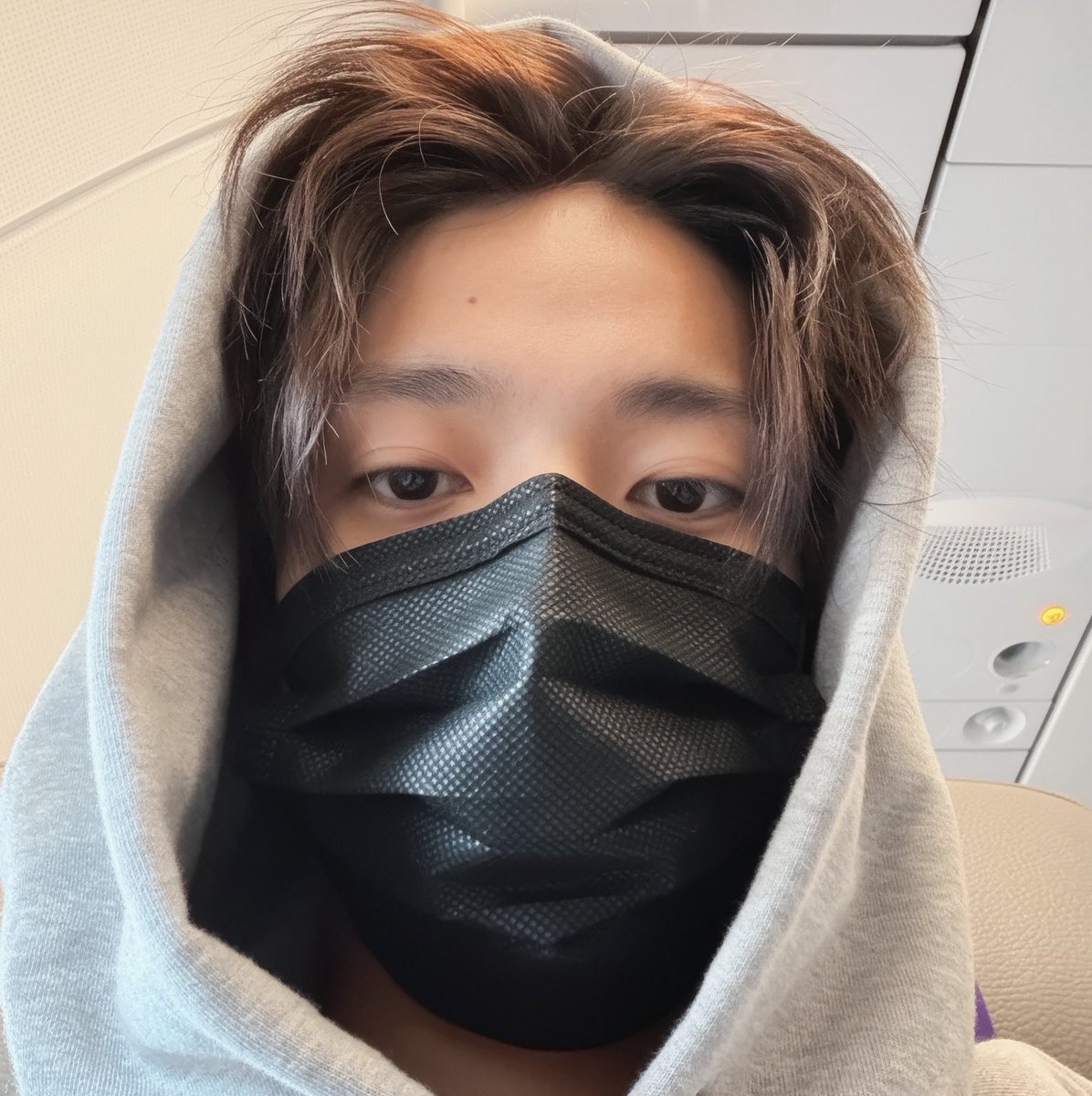 punynidz's tweet photo. แฝด❌ แฟน✅ https://t.co/NT3FXk3ICL