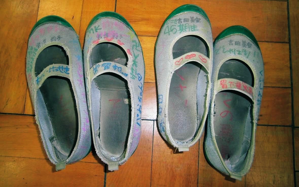 soxyogore's tweet photo. #靴下 #靴下フェチ #足フェチ  #上履き #上履きフェチ #dirtyshoes https://t.co/9W0TmwPk7U