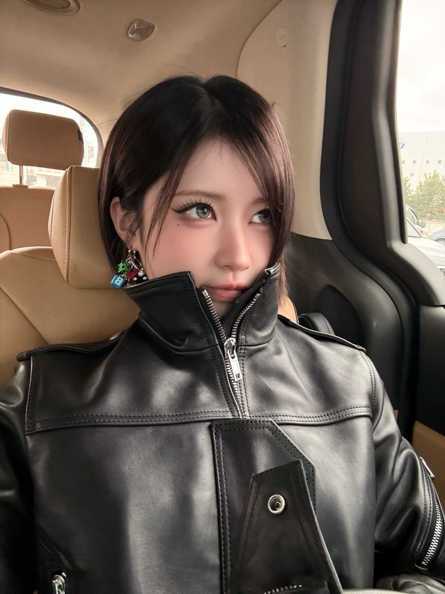 agentASAA's tweet photo. Work, work, work. https://t.co/28srqb0oVf