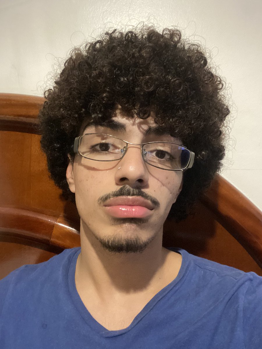 Peppo0000's tweet photo. Dia Internacional da preguiça https://t.co/zfxWCeUc8A