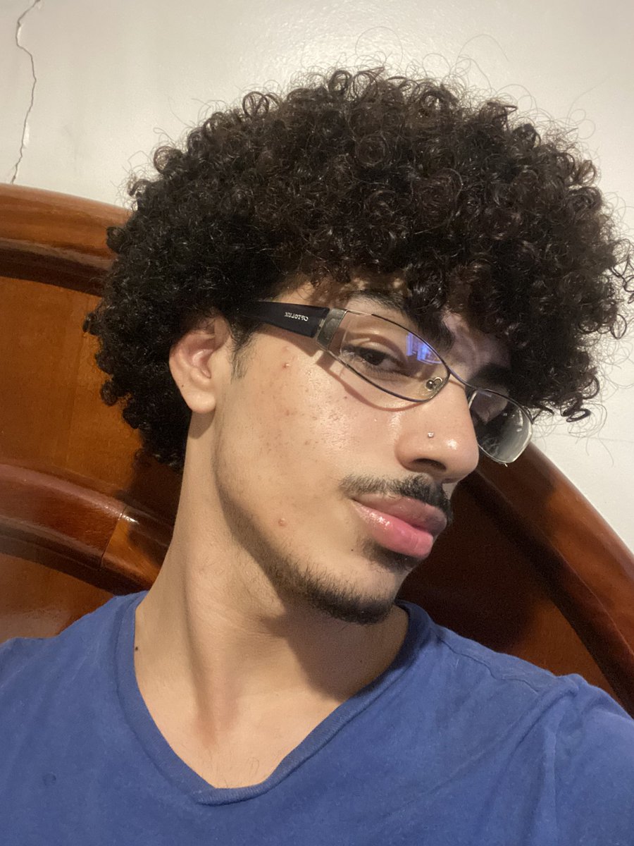 Peppo0000's tweet photo. Dia Internacional da preguiça https://t.co/zfxWCeUc8A
