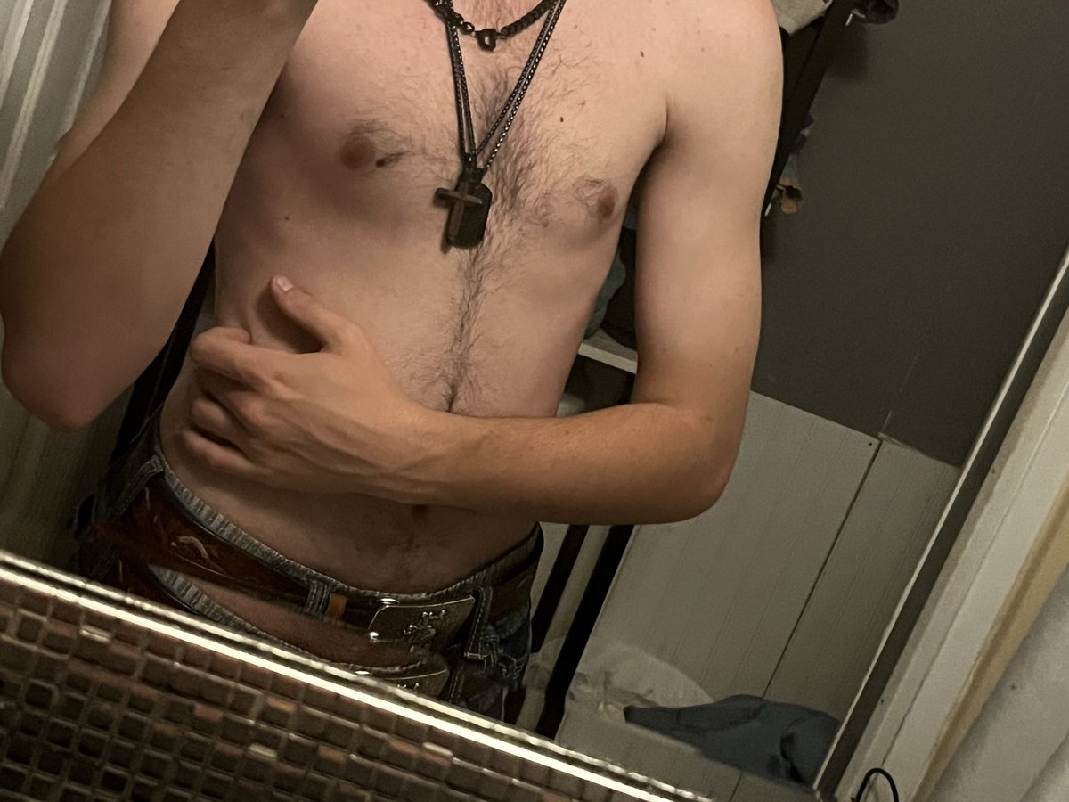 ghostboym8m's tweet photo. #horny as #fuck rn #nsfw #dm too play ? https://t.co/6SH7Wpf9Pt
