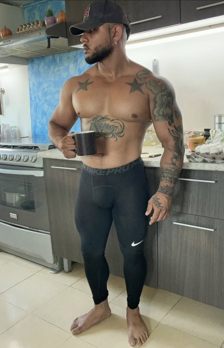 lycrafanmx's tweet photo. Alguien pidió chacal en lycra? 🥵🥵🤤 #bulgetime #becausewelovelycra #spandexfetish https://t.co/KIilPrLQ3d