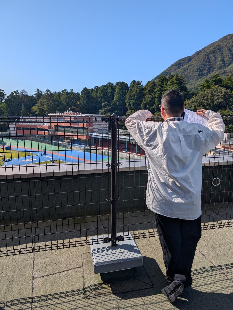 sanshaheiso's tweet photo. 今年も弥彦に来ることができた。寛仁親王牌は晴れ予報で、清々しいシリーズにファンの心も潤されるだろう。 https://t.co/VbkHIorSb1
