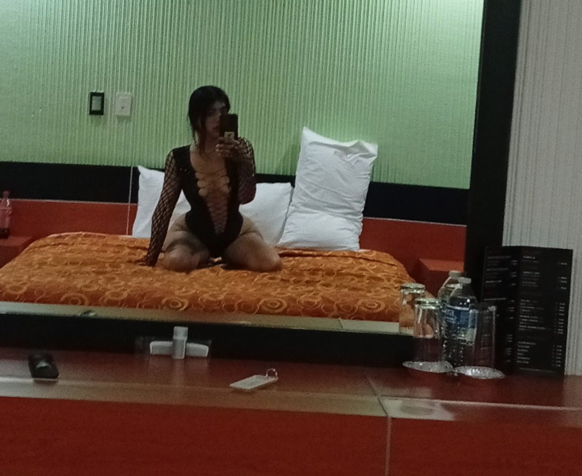 CleoRespald01's tweet photo. Ando activa mis amores!💋

https://t.co/sls19Y6sBy

@Luiz_Garfi @QueenSexySex @Luiz_Garfiel @TeensForMe @Resenadortopill @Ing_Reyes0101 @SrDeLosCulotes @Soybohemioloco @spirituedgardo https://t.co/9CDcY8VBjX