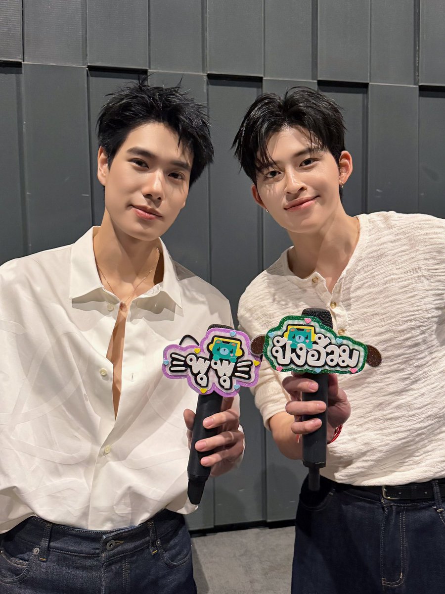 comichyy's tweet photo. พูดถึงปอนด์กับเล็บเจล คือเข้าใจมั้ย ผชดูแลตัวเอง มันโคตรจะน่ารัก แปลว่าปอนด์ไม่ได้รสว่าการทำเล็บเจลมันคือต้องแค่ผญเท่านั้นที่ทำได้อะ ทุกคนเข้าใจใช่มั้ย 😭 น่ารักมากเลยอะ รู้ตัวปะเนี่ย https://t.co/omXC7rEk5Z
