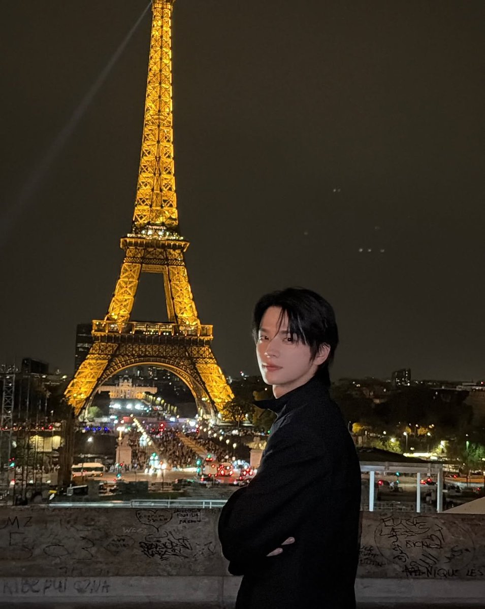 TWS__SHlNYU's tweet photo. 🗼

#SHINYU #신유 #シニュ
#TWS #투어스  #トゥアス #247WithUs https://t.co/LjisvdZpCR