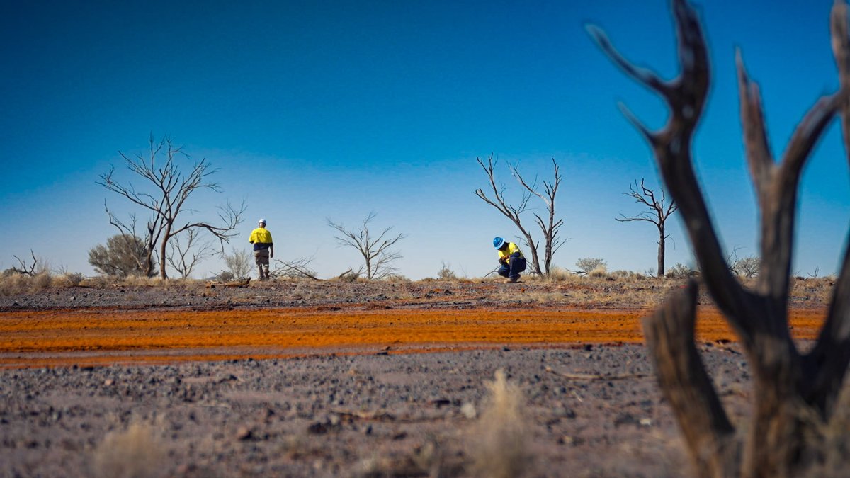 Terra_Metals's tweet photo. Stepping back gives you a sense of the scale of Terra Metals’ (ASX: #TM1) Dante Project.

Southwest now extends over 1,350m of strike, remains open in all directions and drilling continues.

40,000+ assays still to come.

Latest news:  https://t.co/NQYmiJB83v https://t.co/s9Vmq3FIgB
