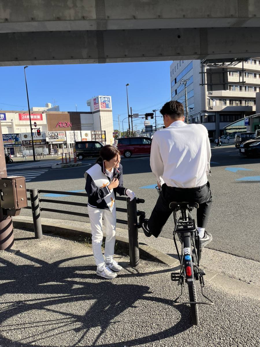 yoshitomi3keiko's tweet photo. 今朝は野芥駅にてご挨拶をさせていただきました。

 本日は意見交換会など、
さまざまな予定が入っています。 

一人でも多くの方に想いを届けられるよう、今日も全力で頑張ります。🔥

#よしとみ景子
#はただ将大 
#今こそ福岡市民ファースト https://t.co/2BgMAaL0Zp