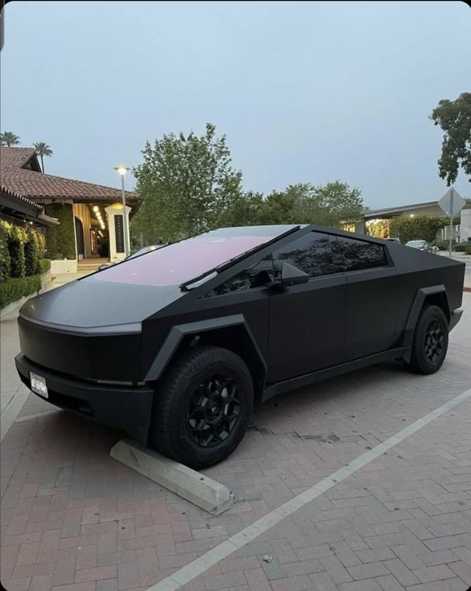 tesla_stockaa's tweet photo. Elon Musk just offered to gift you the latest Tesla Cybertruck for free. What’s your answer?

1 - ○ Yes 
2 - ○ No https://t.co/owm4LHPdTe