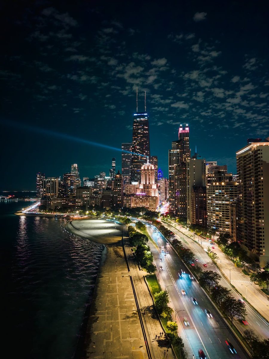NatureRoot88's tweet photo. Chicago, Illinois 🇺🇸 https://t.co/RQ1rPUeKhp
