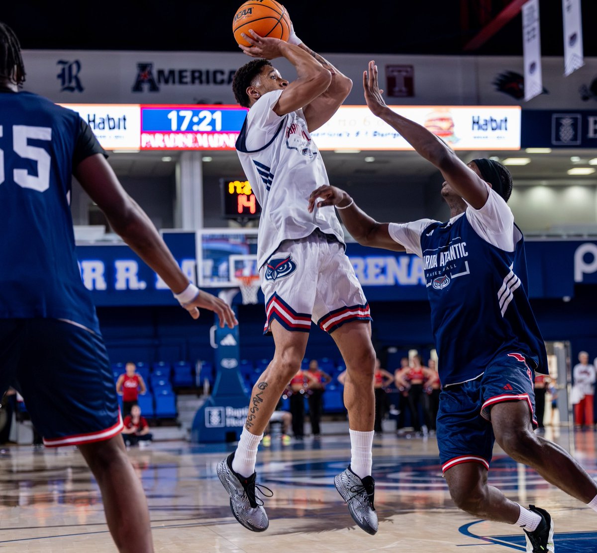 FAUMBB's tweet photo. Paradise Madness was a 𝐒𝐔𝐂𝐂𝐄𝐒𝐒!🔥

We'll be back at the Elly 🔜! 🏀

#WIP🏝️ https://t.co/SgBMDXpcZV