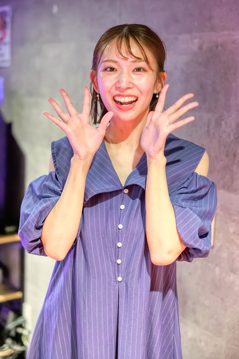 pcxbomb's tweet photo. ゆずほちゃんの衣装がとってもエレガントでうっとり😍
難波みちかさんとは今回初めてお話しできました！
2026/10/7

#ゆずほ #難波みちか #京橋AZYTATE https://t.co/wzGB7ZsyzU