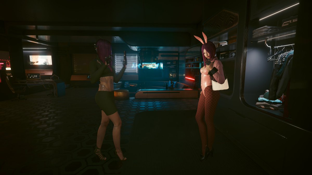 AlexaCutiePiee's tweet photo. When wifey insists ya should try on Halloween costumes even when ya have 0 plans #cyberpunk https://t.co/FzAJmioUqc
