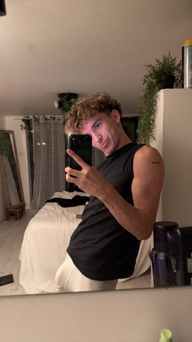 tysonblltt's tweet photo. Sans caleçon ici : https://t.co/HTkSLfU5tU 😛

1 retweet = 🎁 https://t.co/5ra0Yi7MKw