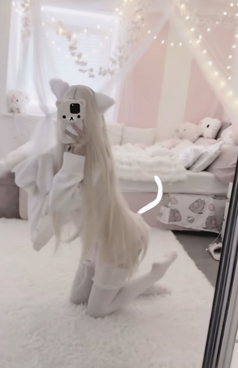 sweetibuni's tweet photo. 𝒸𝓊𝓉𝑒 𝒻𝒾𝓉𝓈 𝒻𝓇𝑜𝓂 𝓎𝑒𝓈𝓉𝑒𝓇𝒹𝒶𝓎!! 🫧🎀
#fit #cute #egirl #catgirl #puppygirl https://t.co/cJRHpA6ku5
