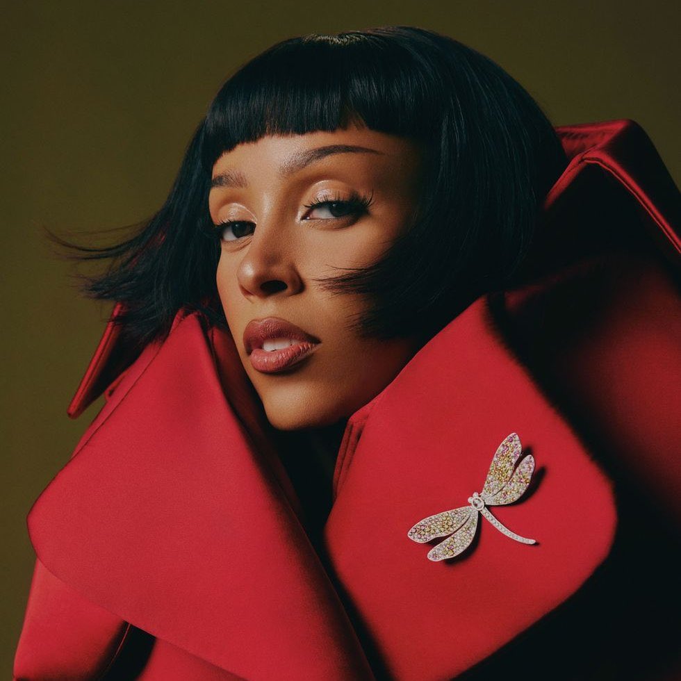 NewestMagazine's tweet photo. Doja Cat remains one of fashion’s most unpredictable women. https://t.co/U81toeUKdw