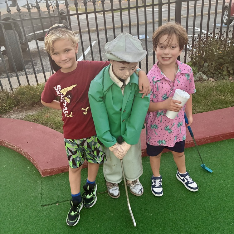 SPLSPanthers's tweet photo. To God be the glory for a fantastic evening of mini golf! Thank you to our PTL and Cool Crest Garden Golf for hosting this amazing event!🖤💛 https://t.co/xkz3z6EP0e