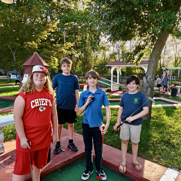SPLSPanthers's tweet photo. To God be the glory for a fantastic evening of mini golf! Thank you to our PTL and Cool Crest Garden Golf for hosting this amazing event!🖤💛 https://t.co/xkz3z6EP0e