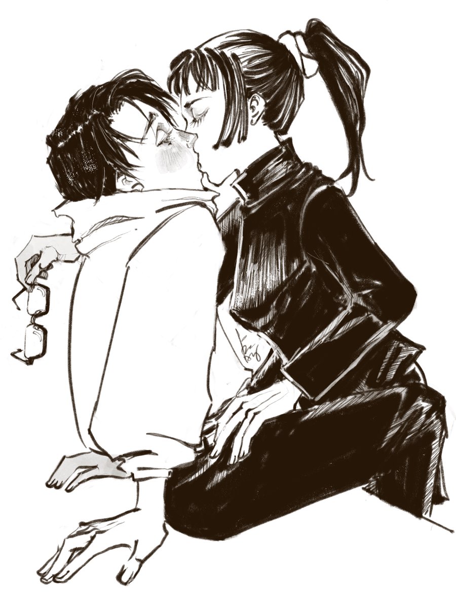 Reayedoodles's tweet photo. 眼鏡ちょっと邪魔 https://t.co/czEZqkBr9d