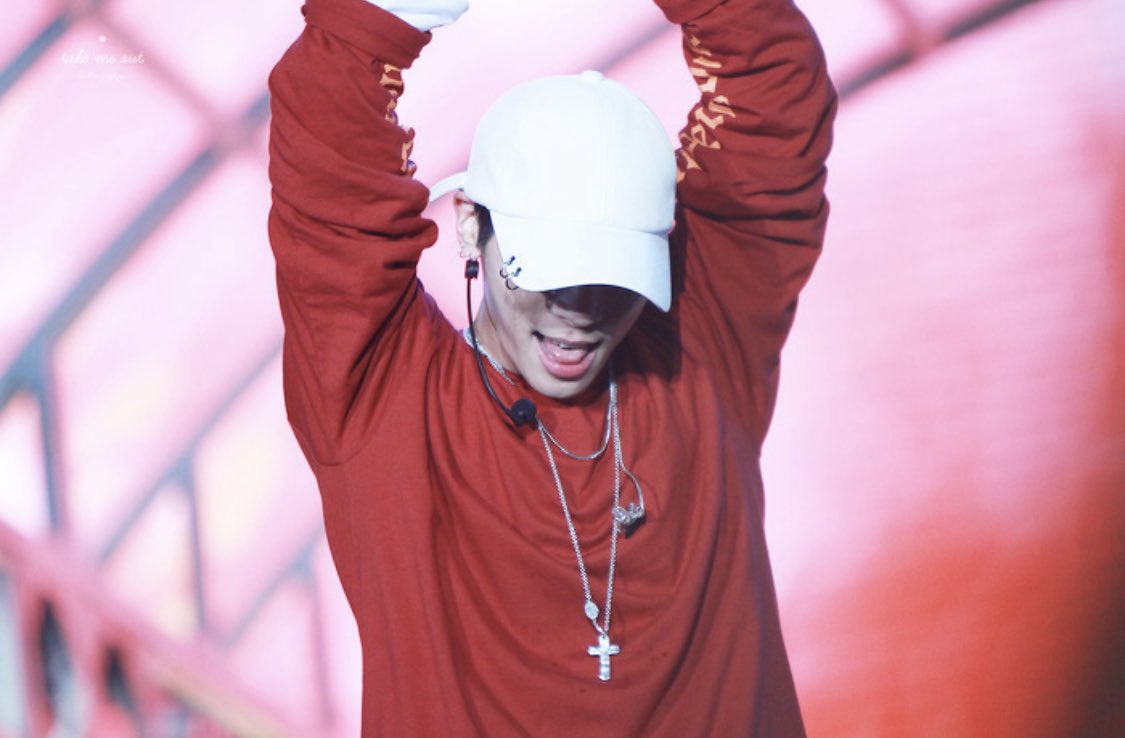 ilovejhfiles's tweet photo. 161001 #jonghyun #종현 ♡ https://t.co/ywMjjo1zQq