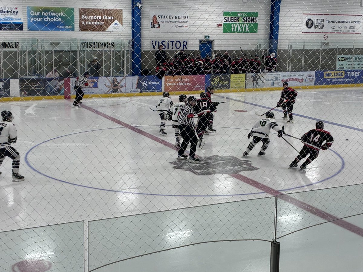 ThePloughboy's tweet photo. #MyView tonight at the Wickenheiser Arena for a U18AA tilt with the #Vics hosting the #MJWarriors 

#EarnYourStripes
#CommitToExcellence
@HockeySask_ODP https://t.co/yrLQPy6Yur