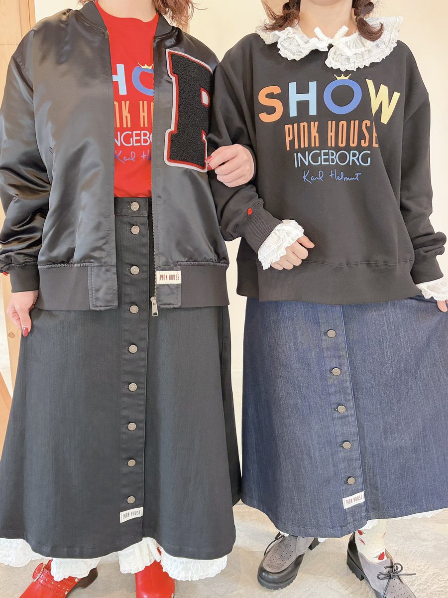 omotesando_PH's tweet photo. 皆様おはようございます♡
本日も11時より開店いたしました〜✨
ご来店心よりお待ちしております♩

本日から、
𝐏𝐈𝐍𝐊 𝐇𝐎𝐔𝐒𝐄 × 𝐕𝐞𝐫𝐦𝐞𝐞𝐫𝐢𝐬𝐭  𝐁𝐄𝐀𝐌𝐒
のコラボアイテムが発売致しました⸜❤︎⸝‍

詳細はInstagramをご確認ください🔎

🐑🐑🐑

 #VermeeristBEAMS 
#PINKHOUSE https://t.co/t3VVendjbu