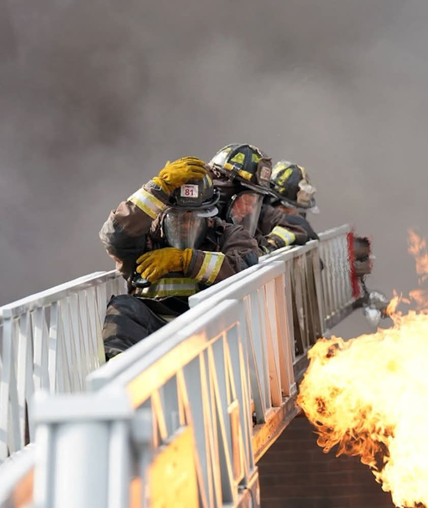 TVFanatic's tweet photo. Hey, #ChicagoFire 🔥, the premiere was meant to be about Cruz. Not Herrmann's 😖 self-imposed blame. Check out our #review 👉 https://t.co/I8ZeNgCpzf https://t.co/0kPoc6z1qC