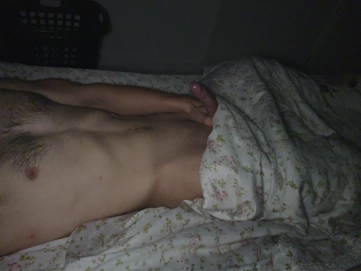 _throneofsin's tweet photo. Going to bed thinking of you https://t.co/EQdlJbgJHl
