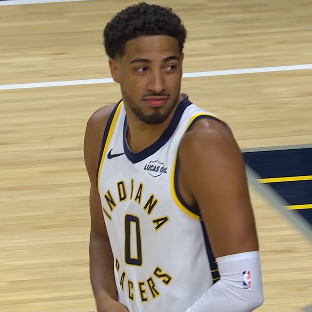 buckets's tweet photo. -tyrese haliburton first game in 472 days
-damian lillard first game in 528 days

WELCOME BACK ❤️ https://t.co/uBro3L3vta
