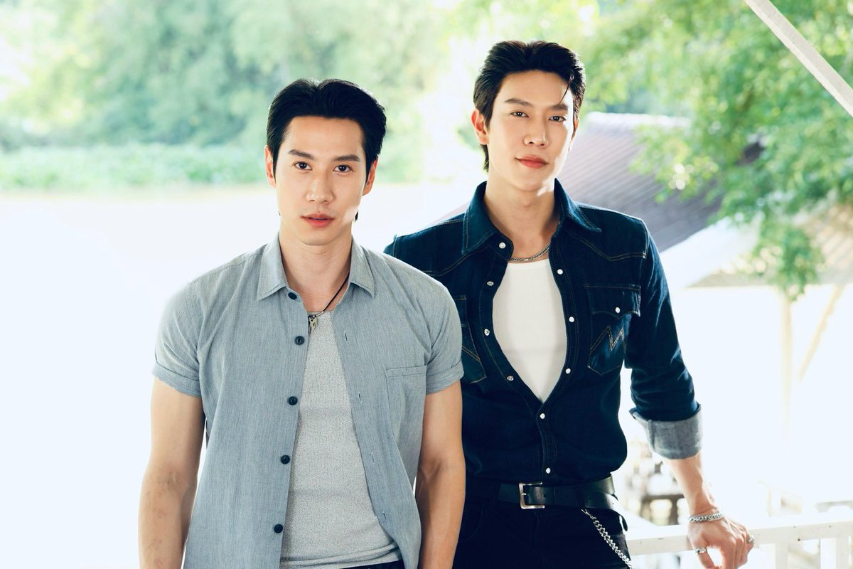 LoversGangsters's tweet photo. โอเคครับเข้าใจแล้ว…มีคนคุม🙂‍↕️ 

#LoversAndGangsters
#GMMTV 
@MisterGrtsp @brightrpp_ https://t.co/Xa7Y6QAC0U