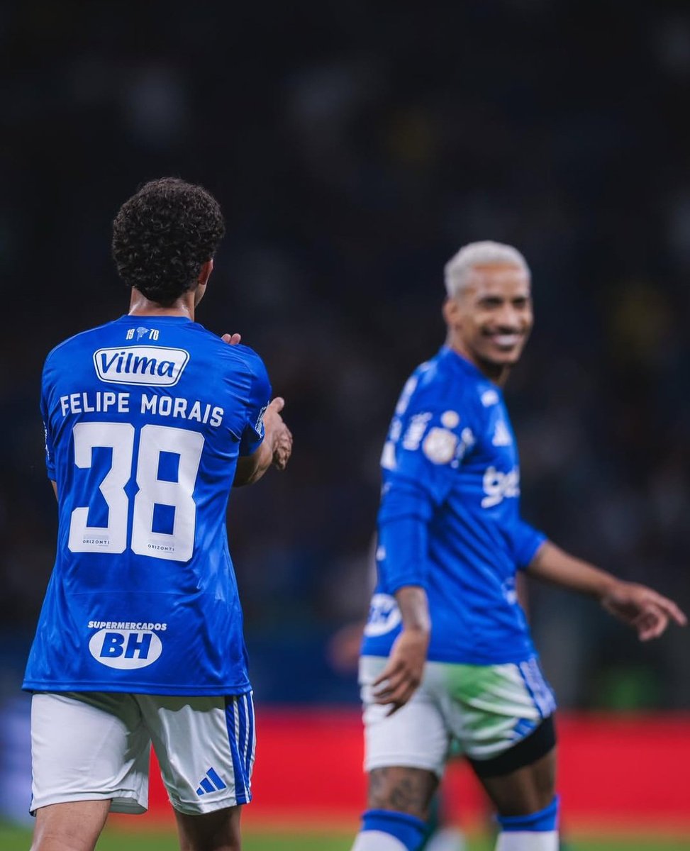 cec_informs_'s tweet photo. BOLÃO 

Quantos km o GÊNIO, o PSICOPATA Felipe Morais correu no Mineirão hoje?

Que maluquice esse garoto! https://t.co/3BvfwrN5Fg
