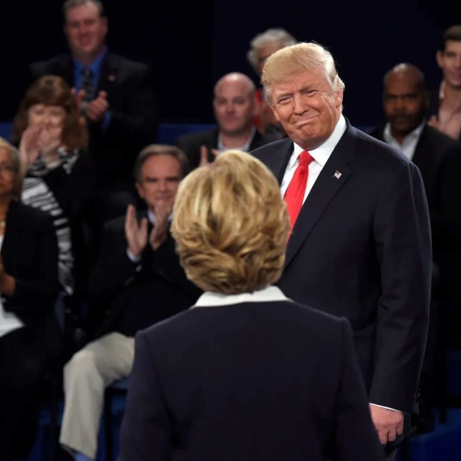 NotKennyRogers's tweet photo. Remember 10 years ago when CNN got caught giving the questions to Hillary Clinton before a debate but President Trump still destroyed her and won the election in a landslide and then Hillary got drunk and went hiking in the woods by herself for a month?

That was pretty funny. https://t.co/I0bV6aTkpD