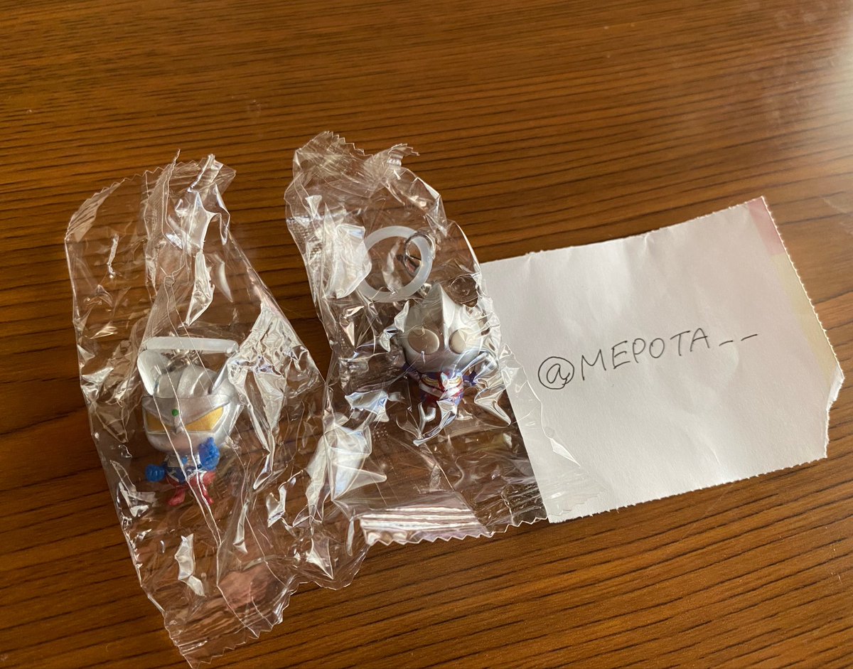 MEPOTA__'s tweet photo. 【交換】MINI ULTRA ART めじるしアクセサリー　ウルトラマン めじるしチャーム

譲：ウルトラマンゼロ、ウルトラマンティガ

求：ブースカ、バルタン星人

郵送でのお取引になります。
お気軽にお声掛けください。 https://t.co/MxJAoK5o5q