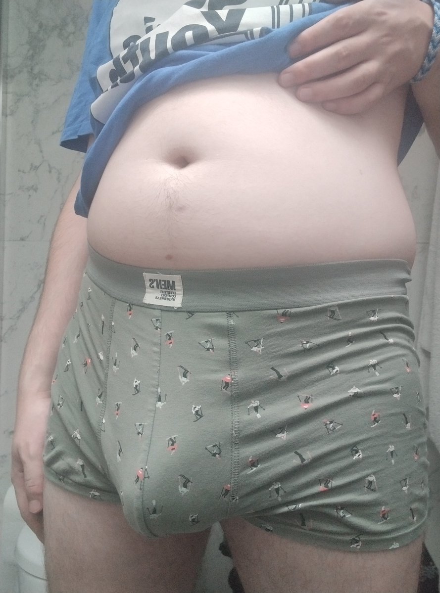 sinnergetr3ady's tweet photo. bury your face on my bulge :3 https://t.co/SXUAf0HrLW