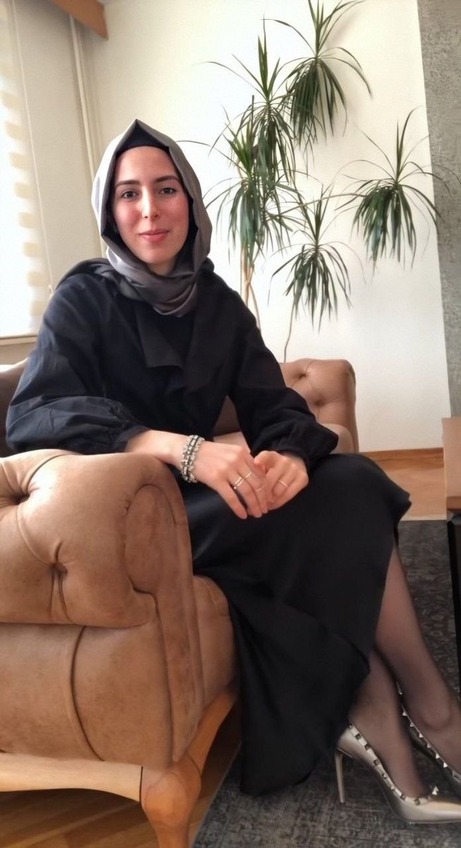 zaza58aa's tweet photo. türbanlı siyah çorap https://t.co/8KnKilUjlY