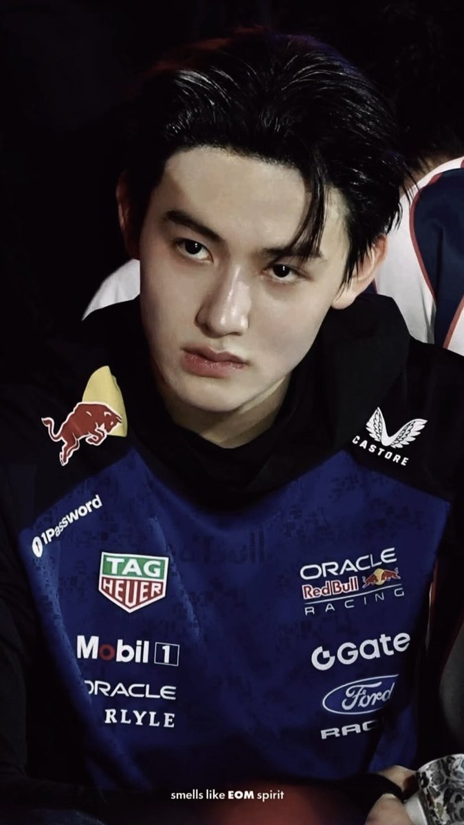 acaijoahae's tweet photo. bringing back redbull seonghyeon because cortis f1 is just around the corner https://t.co/3OImtZj9aH