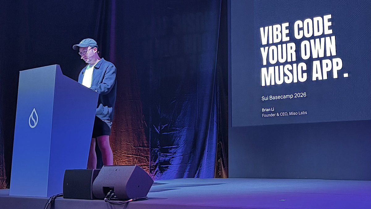 _smkotaro's tweet photo. Miso is live at the AI builder stage. https://t.co/67JxzJtEUL