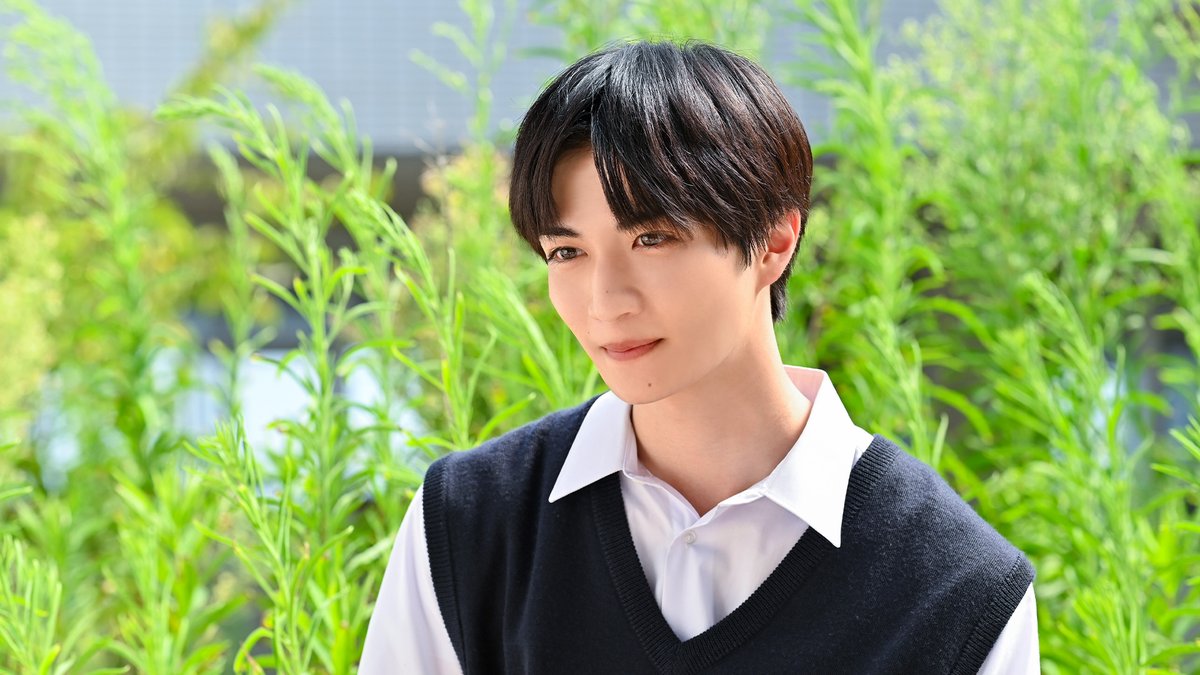 aotomidori_8's tweet photo. #ドラマ青と碧
　いよいよ今夜🌿
＿＿　 ＿＿＿＿＿＿
　　／

❁ HBC北海道放送￤24:56～
❁ RKB毎日放送￤24:59～
❁ CBCテレビ￤25:40～

第𝟏話 放送スタート！

ハッシュタグは #ドラマ青と碧 で
ご感想お待ちしています📝

第𝟏話 配信中🏃🏃‍♂️💨
✼ 𝗧𝗩𝗲𝗿▶︎https://t.co/wizJrcsFc4
✼ 𝗟𝗲𝗺𝗶𝗻𝗼▶︎https://t.co/58PbB8N8HG

┈ ┈ ┈ ┈ ┈ ┈ ┈ 
#草川直弥 #知念英和
#青と碧 💙💚