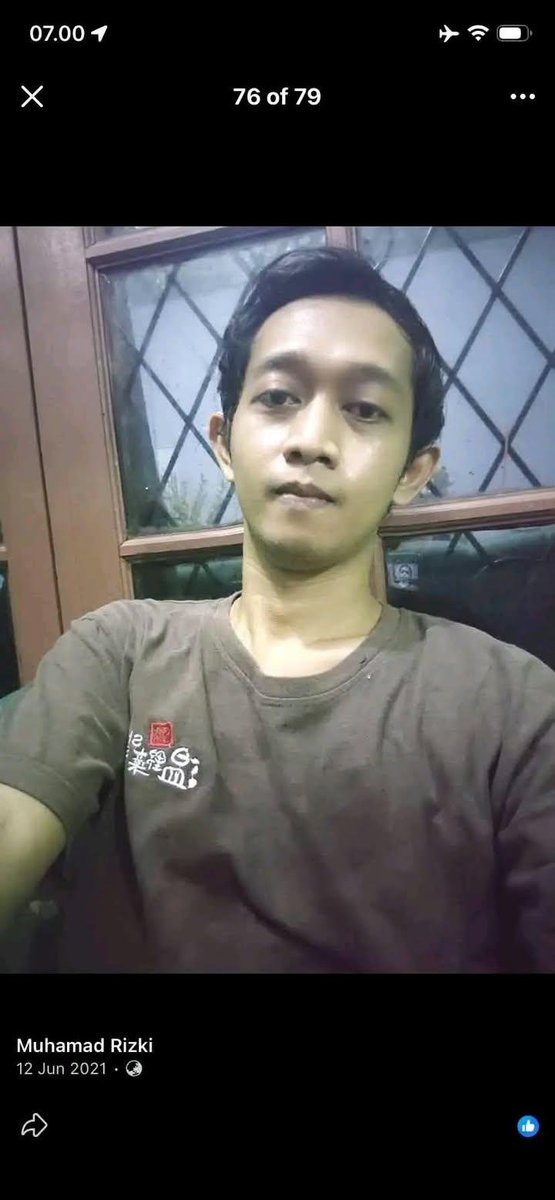 cadoize3's tweet photo. Driver Cabul ,tolong laporin dia rame rame dong,jujur gw driver juga merasa terganggu dan jijik lihat kelakuan dia yg foto cus dan upload  sembarangan, bikin Nama driver Shopee jadi jelek aja,kerja GK usah aneh aneh mas,hidup dah susah jg https://t.co/lGgp3hlkgy